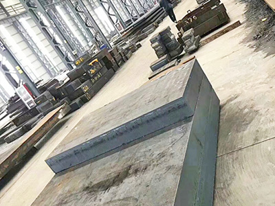 鋼板割方、分條